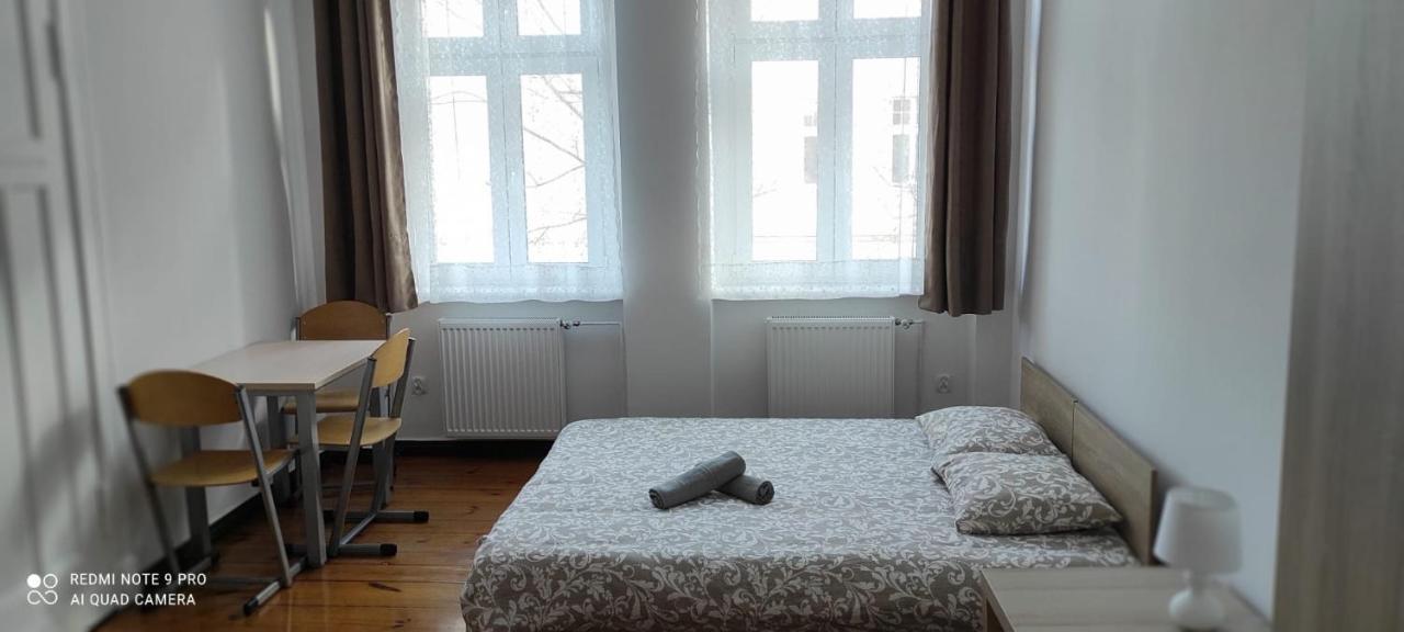 Lilia House Poznan Apartamento Exterior foto